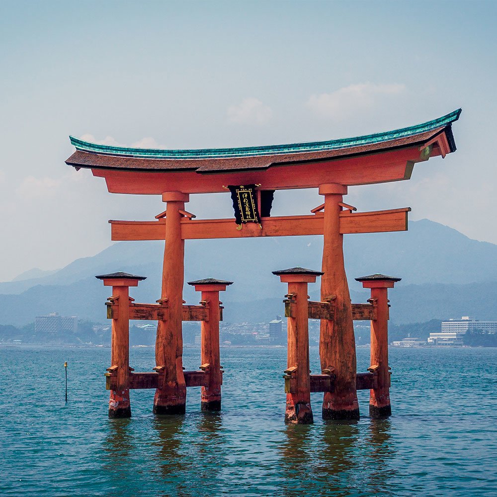 japanese temples and shrines offer insights into local culture