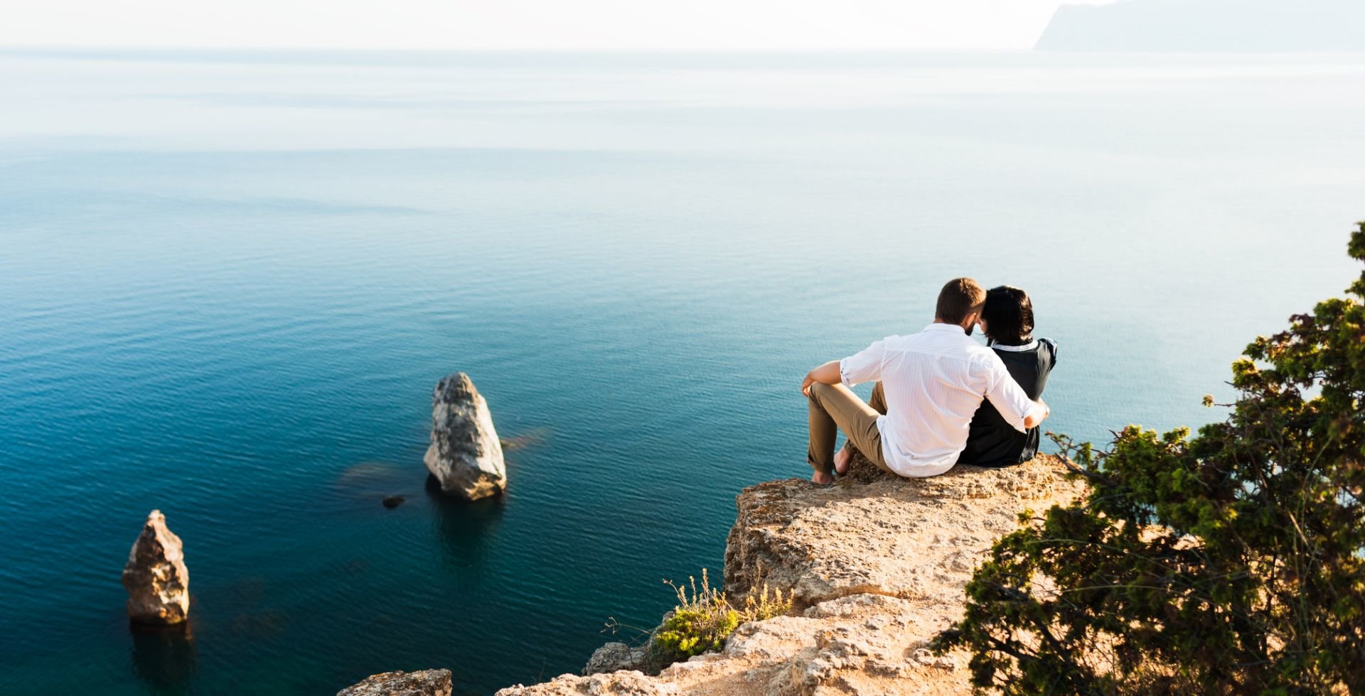 VIP travel experiences await with FROSCH luxury travel.